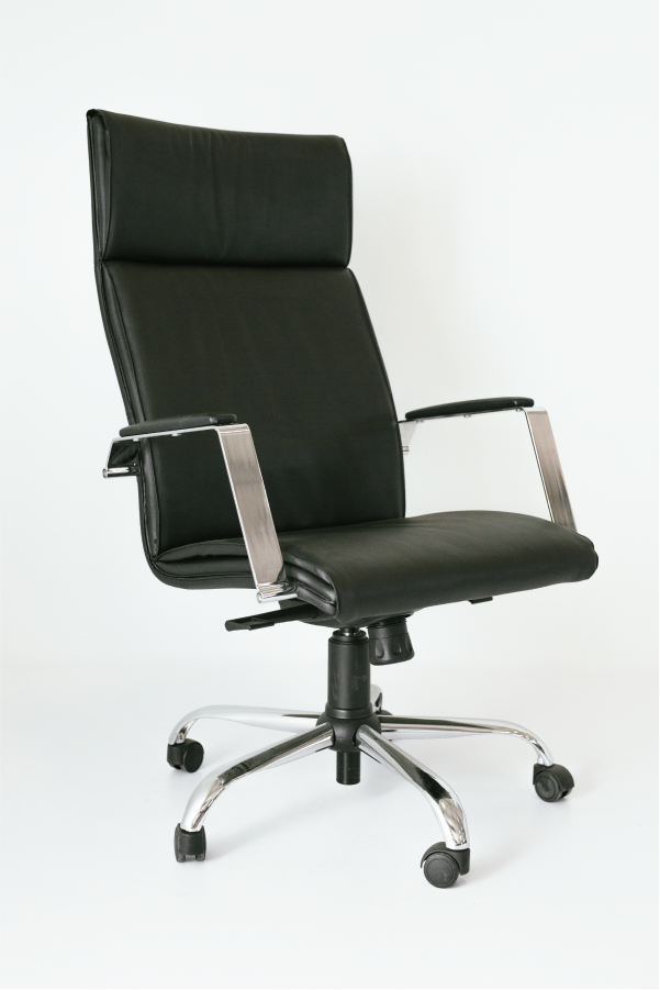 Luksuzna crna kožna kancelarijske fotelja