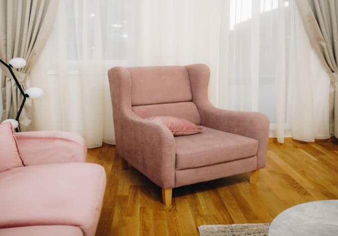 fotelja za dnevnu sobu