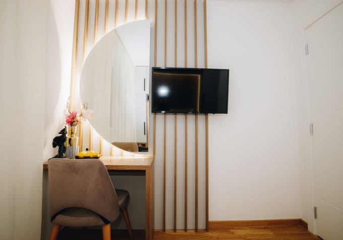 Toaletni sto i ogledala za hotele i apartmane