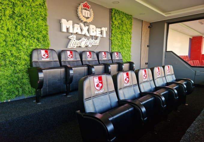 fotelje za vip lože - opremanje stadiona nameštajem po meri